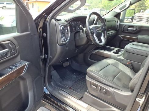 Used 2022 GMC Sierra 3500 SLT w/ SLT Convenience Package AWD/4WD image 10