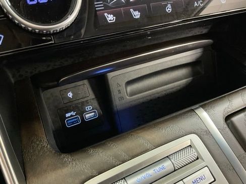 Used 2024 Genesis GV80 3.5T w/ Prestige Package image 21