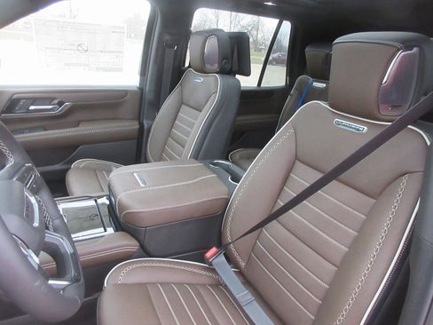 New 2026 GMC Yukon Denali Ultimate image 12