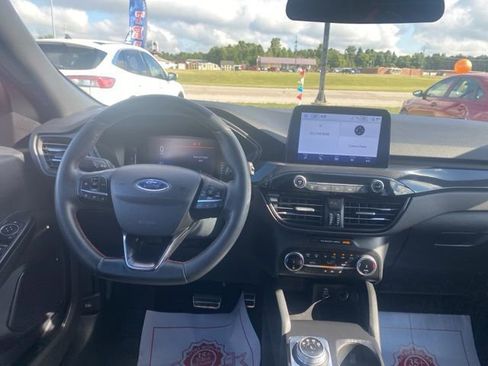 Used 2024 Ford Escape ST-Line image 14