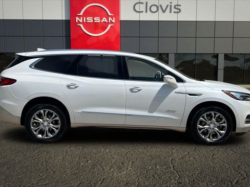 Used 2018 Buick Enclave Avenir w/ Avenir Technology Package AWD/4WD image 9