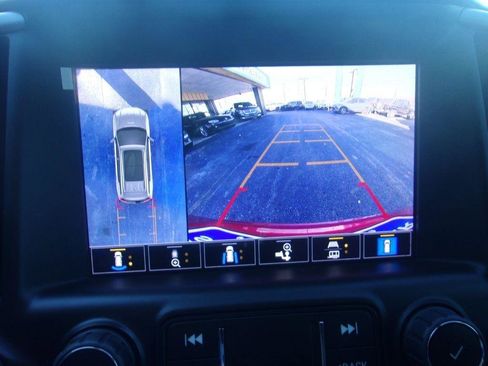 Used 2022 GMC Terrain AT4 w/ Tech Package AWD/4WD image 11
