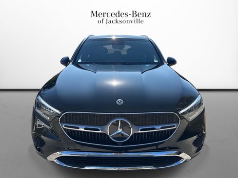 Used 2025 Mercedes-Benz GLC 300 image 8