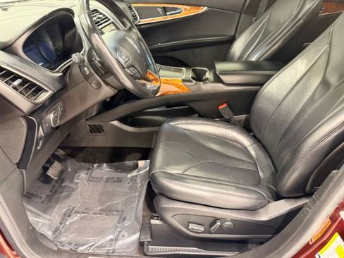 Used 2017 Lincoln MKX Select w/ Select Plus Package image 35