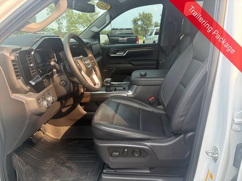 Used 2025 GMC Sierra 1500 SLT w/ SLT Premium Package AWD/4WD image 11