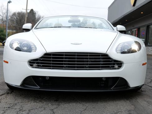 Used 2015 Aston Martin V8 Vantage S image 73