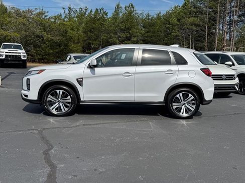 Used 2025 Mitsubishi Outlander Sport ES image 6