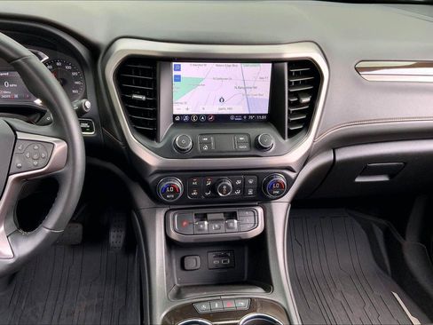 Used 2023 GMC Acadia AT4 w/ Preferred Package AWD/4WD image 6