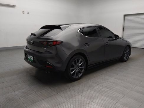 Used 2021 MAZDA MAZDA3 s image 9