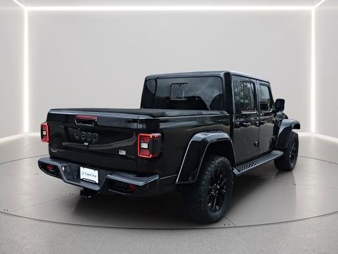 Used 2023 Jeep Gladiator Overland image 5