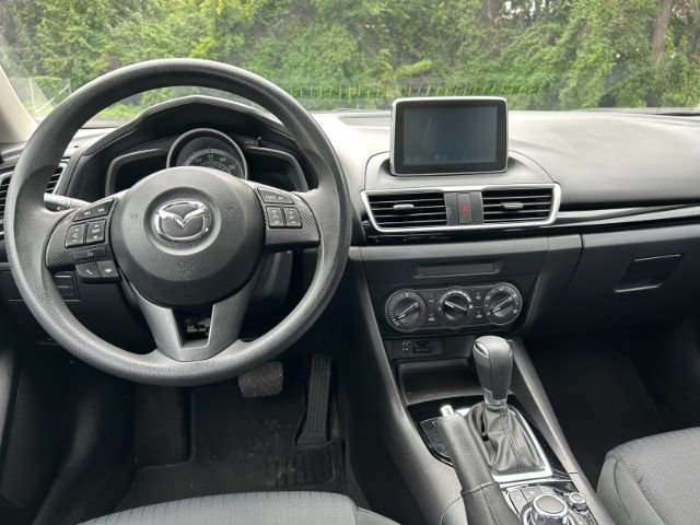 Used 2015 MAZDA MAZDA3 i Sport FWD image 11