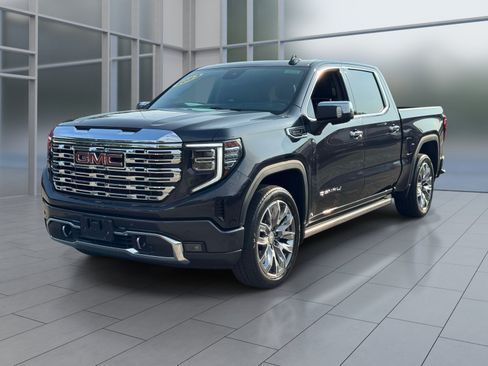 Used 2023 GMC Sierra 1500 Denali w/ Denali Reserve Package AWD/4WD image 1