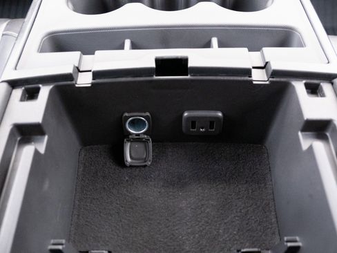 Used 2018 Chevrolet Silverado 1500 LT w/ All Star Edition image 10