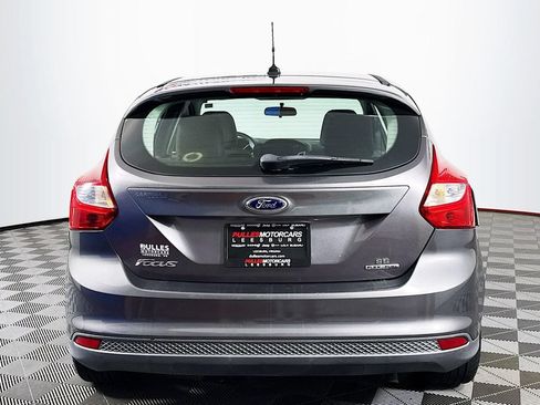Used 2014 Ford Focus SE FWD image 6