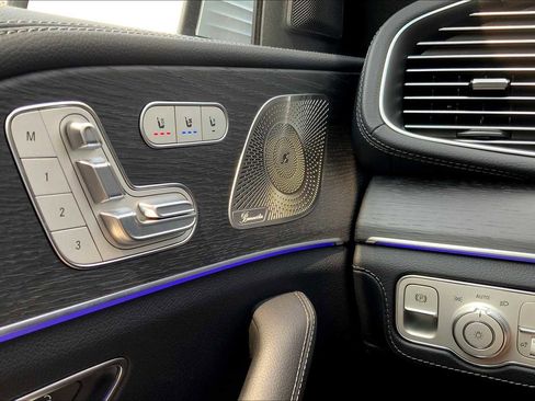 New 2025 Mercedes-Benz GLS 450 GLS 450 image 24