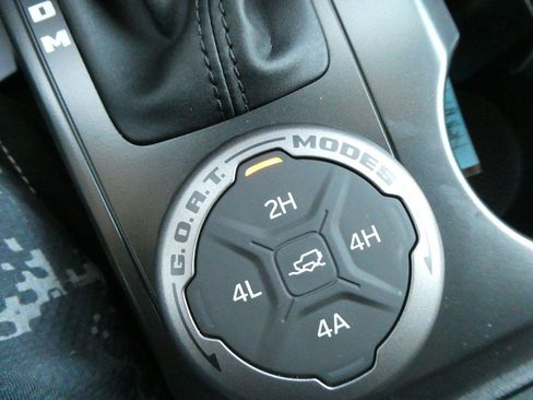 New 2026 Ford Bronco Outer Banks w/ Sasquatch Package AWD/4WD image 23