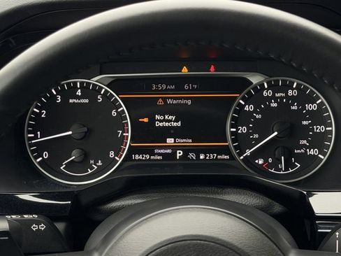 Used 2025 Nissan Pathfinder SV FWD image 14