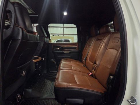 Used 2020 RAM 2500 Limited image 9