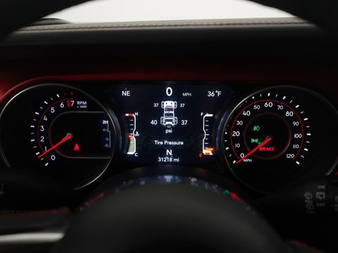 Used 2018 Jeep Wrangler Unlimited Rubicon image 27