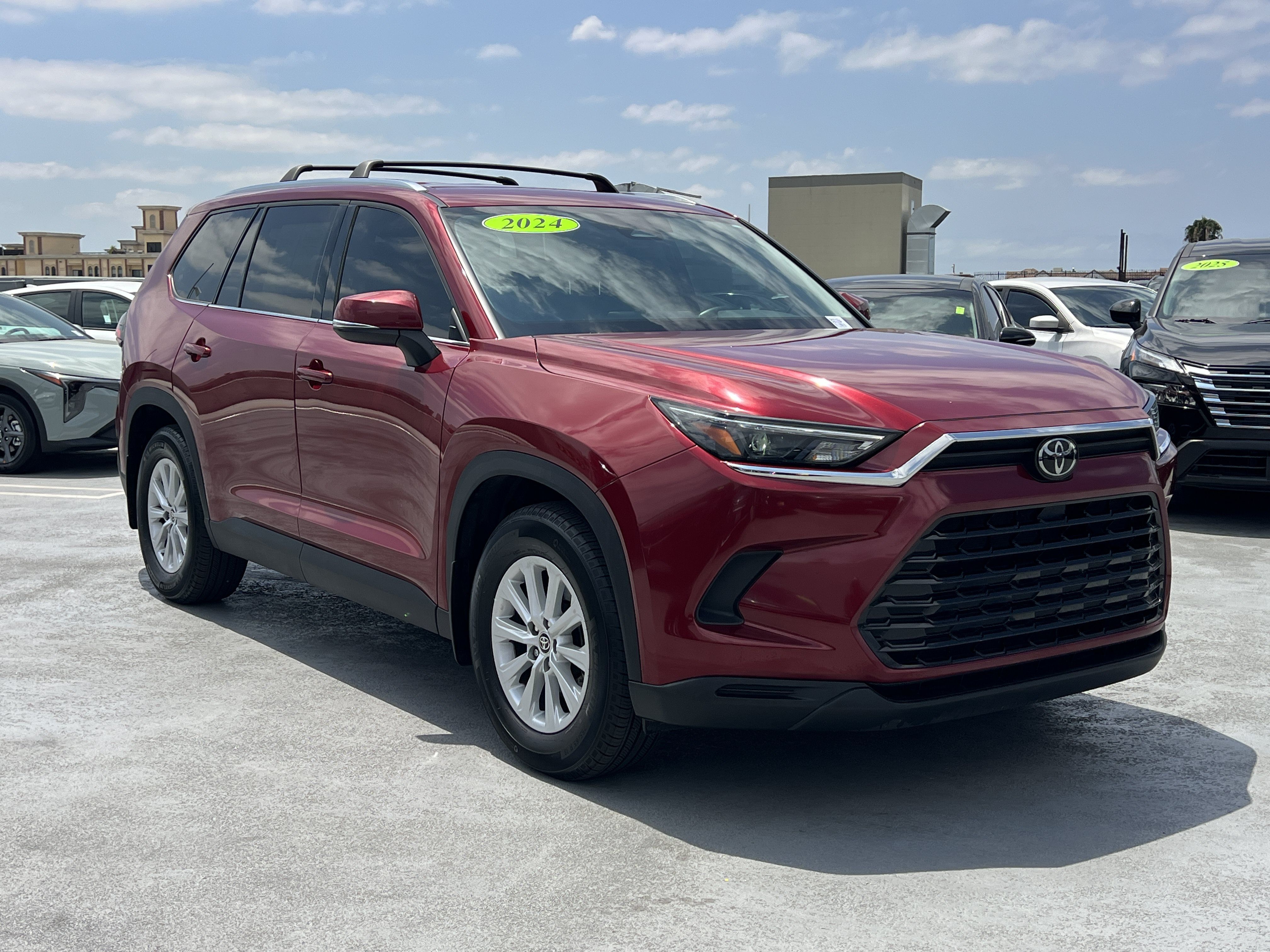 Used 2024 Toyota Grand Highlander AWD image 10