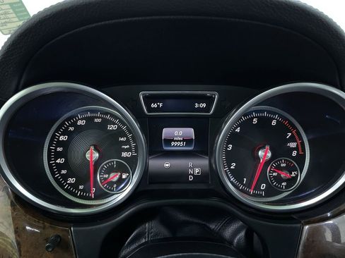 Used 2017 Mercedes-Benz GLS 550 4MATIC w/ Driver Assistance Package image 19