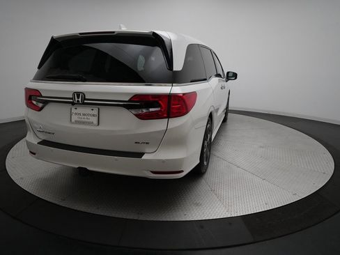 Used 2024 Honda Odyssey Elite image 36