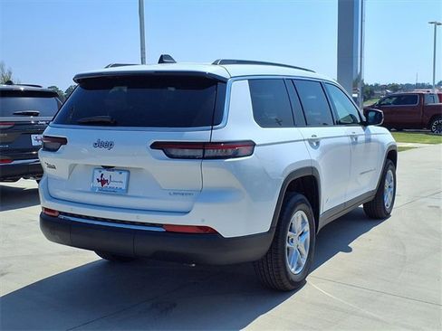 New 2025 Jeep Grand Cherokee L Laredo image 6