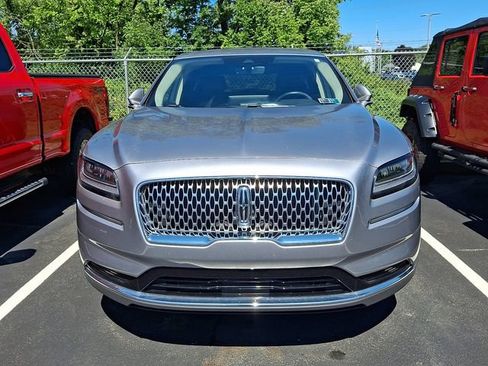 Used 2022 Lincoln Nautilus AWD w/ Premium Package image 2