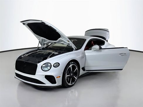 Used 2022 Bentley Continental GT AWD/4WD image 40