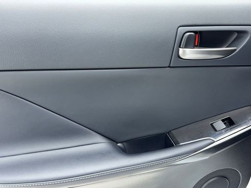 Used 2024 Lexus IS 300 w/ Comfort Package image 41