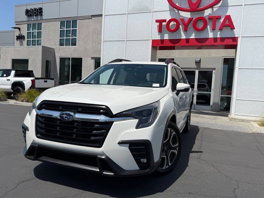 Used 2023 Subaru Ascent Limited AWD/4WD image 4