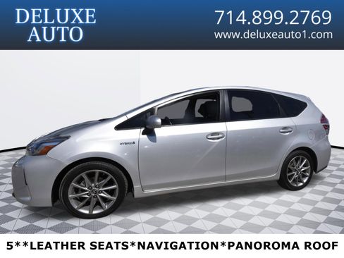 Used 2017 Toyota Prius V Four image 1