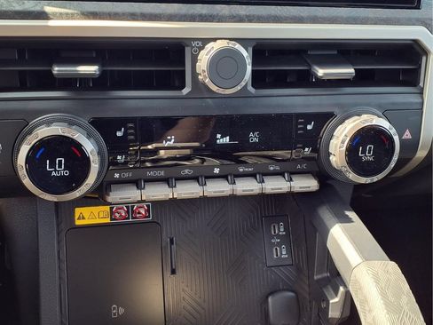 New 2026 Toyota Tacoma Limited AWD/4WD image 15