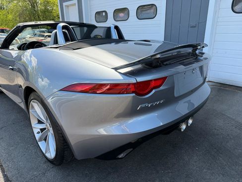 Used 2014 Jaguar F-TYPE S RWD image 11