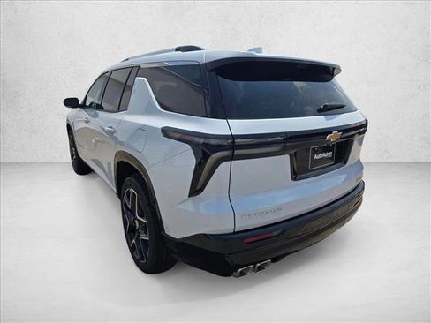 New 2026 Chevrolet Traverse High Country w/ LPO, Floor Liner Package FWD image 9