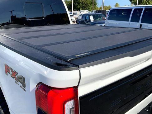 Used 2025 Ford F250 Platinum w/ FX4 Off-Road Package AWD/4WD image 10