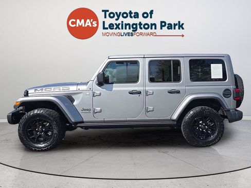Used 2019 Jeep Wrangler Unlimited Sahara w/ Quick Order Package 24M Moab AWD/4WD image 2