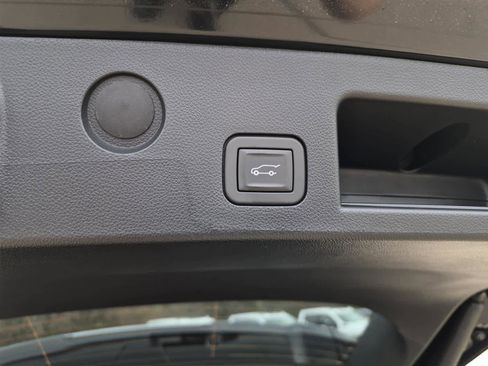 New 2026 GMC Terrain Elevation w/ Elevation Premium Package image 8