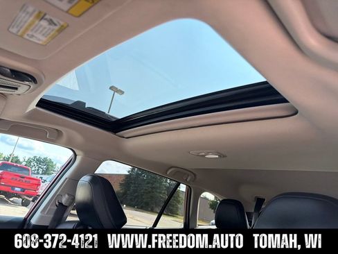 Used 2023 Subaru Outback Touring XT AWD/4WD image 21