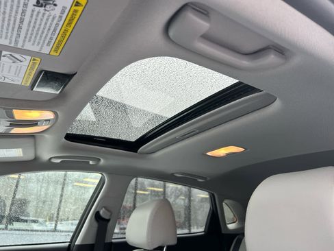 Used 2022 Hyundai Kona Limited image 26