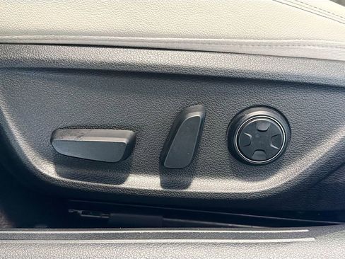 Used 2023 Genesis G70 2.0T w/ Sport Prestige Package image 17