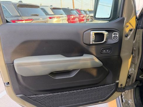 New 2026 Jeep Gladiator Mojave AWD/4WD image 12