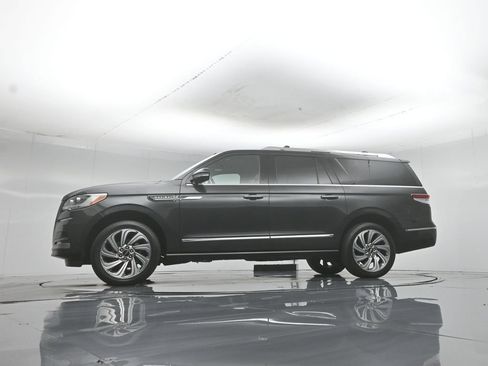Used 2023 Lincoln Navigator L Reserve AWD/4WD image 55