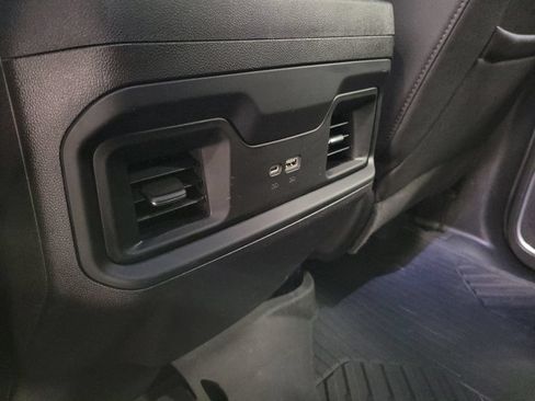 Used 2022 Chevrolet Silverado 1500 LT Trail Boss w/ LT Trail Boss Premium Package AWD/4WD image 34