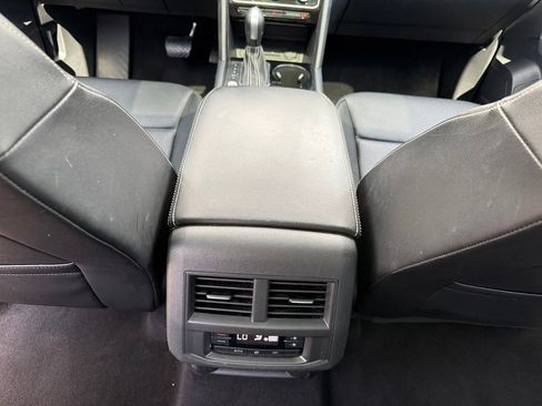 Used 2022 Volkswagen Atlas SE FWD image 28