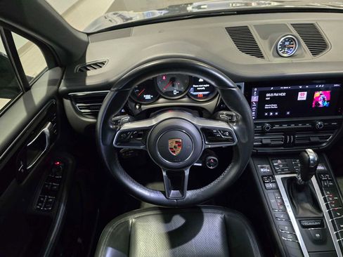 Used 2021 Porsche Macan S image 19
