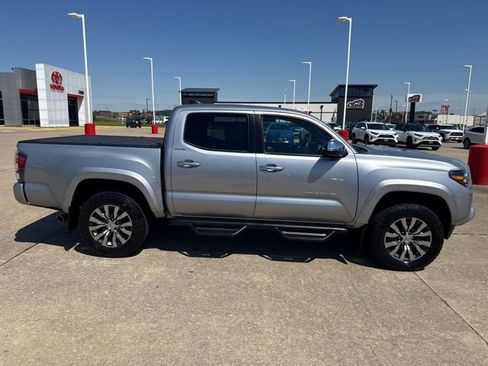 Certified 2020 Toyota Tacoma Limited AWD/4WD image 3