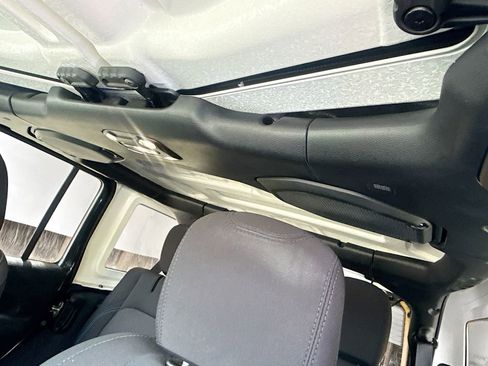 Used 2023 Jeep Wrangler Unlimited Rubicon 4xe w/ Steel Bumper Group image 20