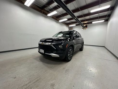 Certified 2025 Chevrolet TrailBlazer LT image 4