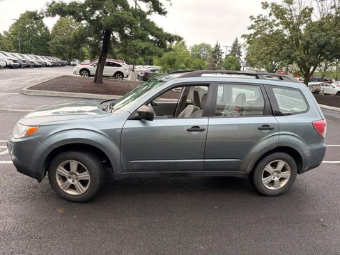 Used 2011 Subaru Forester 2.5X w/ Alloy Wheel Value Pkg AWD/4WD image 5